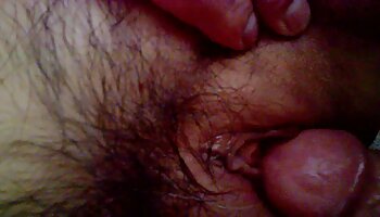 Euro porno lesbienne hot chick joue avec sa chatte