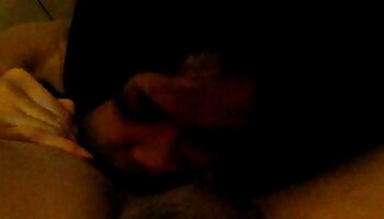 Plantureuse Brit video porno féministe fait une sex tape amateur