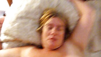 Ange aux gros seins, sexe femme porno Kyouko Maki, baisée de manière sérieuse