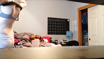 Cece Capella a le goût d'un video porno senegalaises bonbon !