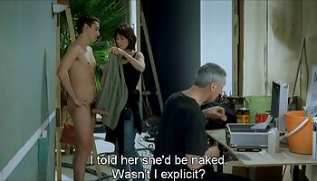 Plantureuse MILF femme bodybuilder porno se fait masser sa vie