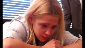Ana Bell Evans, une adolescente aux cheveux courts et plantureuse, a envie d'une video lesbienne black grosse bite noire dans son trou du cul