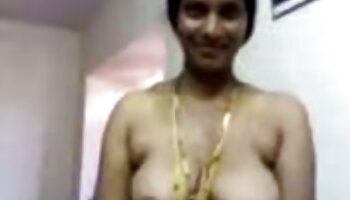 La transexuelle asiatique aux gros seins Kim C video porn lesbienne branle une bite et prend une fuite