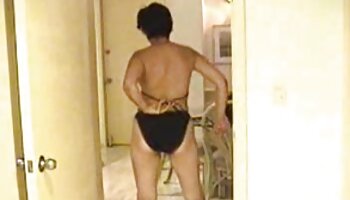 Emo vidéo femme porno Bitch Fucked Hard jusqu'à un facial sauvage