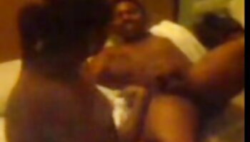 Ex petite amie aux gros seins quatuor avec soins du sexe féminin porno visage