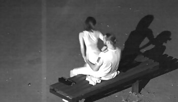 Des amis du collège jouent lesbienne porno vidéo aux réalisateurs de porno - xx7
